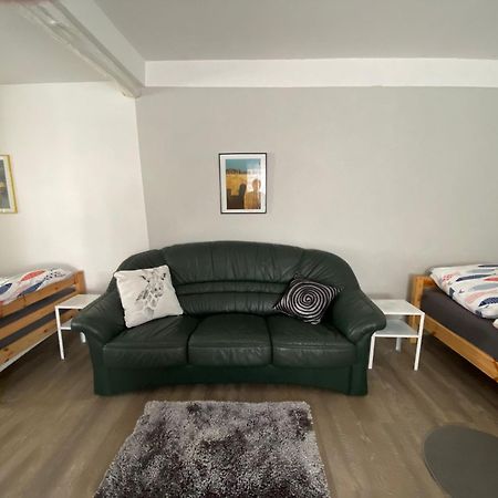 Ferienwohnung Mit Separatem Eingang Und Parkplatz, Ideal Fuer Handwerker Und Geschaeftsreisende Dorf Mecklenburg Exterior photo