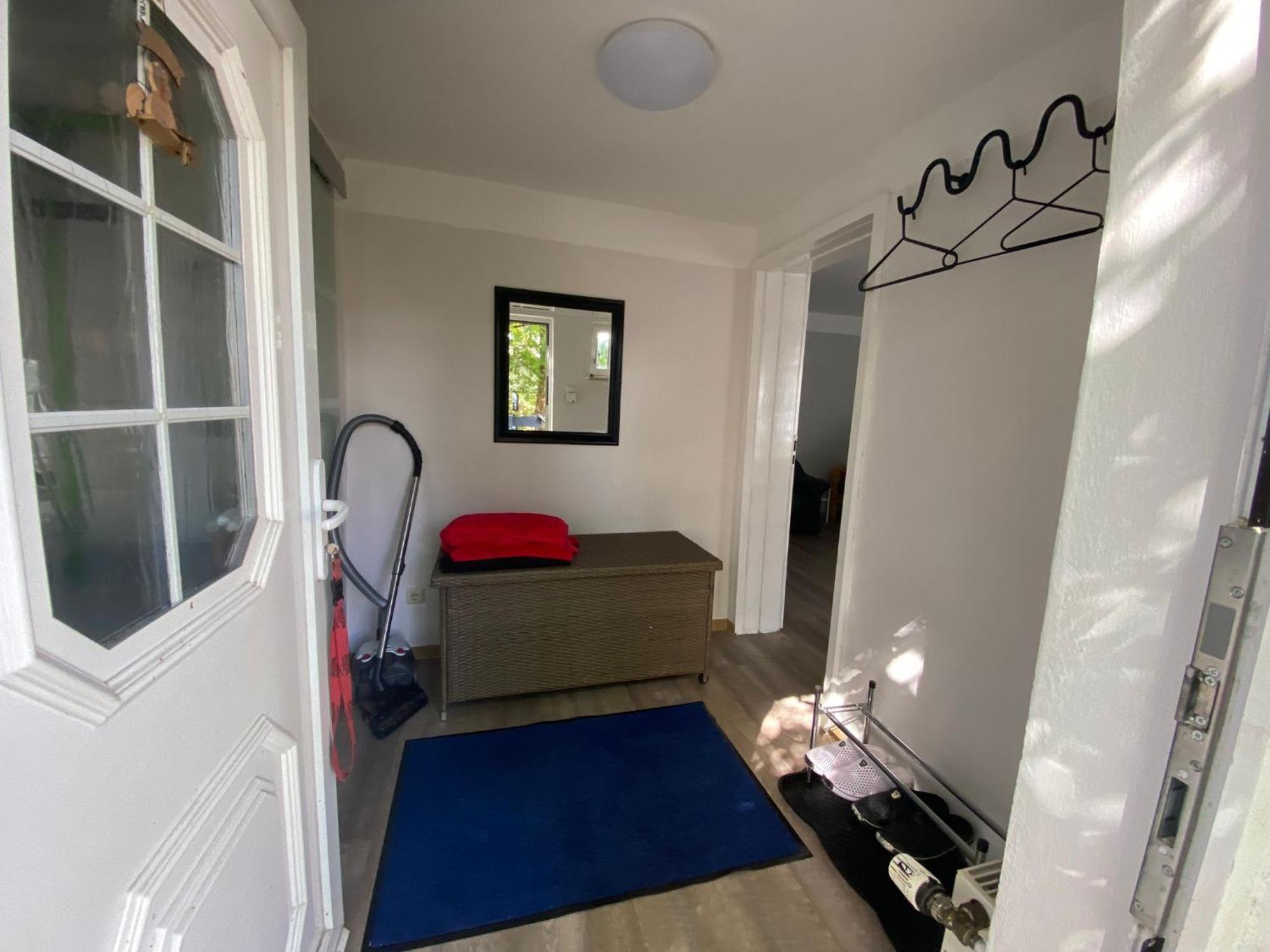 Ferienwohnung Mit Separatem Eingang Und Parkplatz, Ideal Fuer Handwerker Und Geschaeftsreisende Dorf Mecklenburg Exterior photo